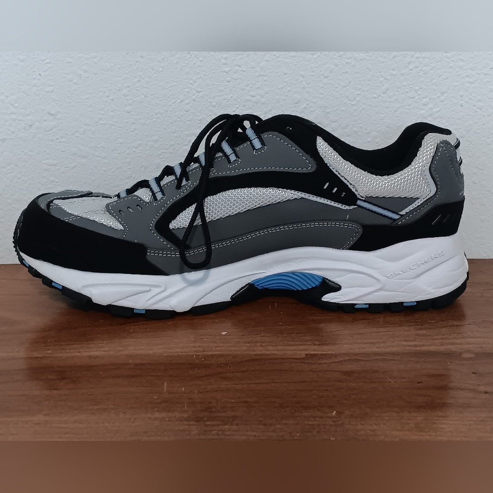 Skechers Black and Gray Chunky Athletic Shoes - Picture 7 of 11